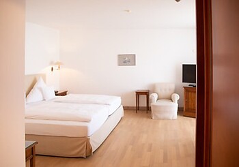 Double Room Gold