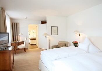 Double Room Gold