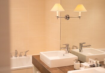 Double Room Gold