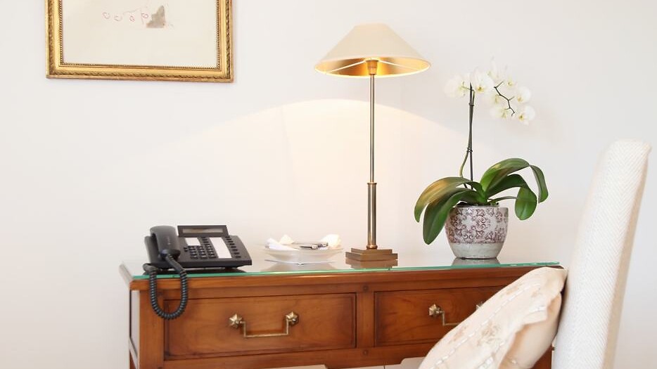 Double Room Gold